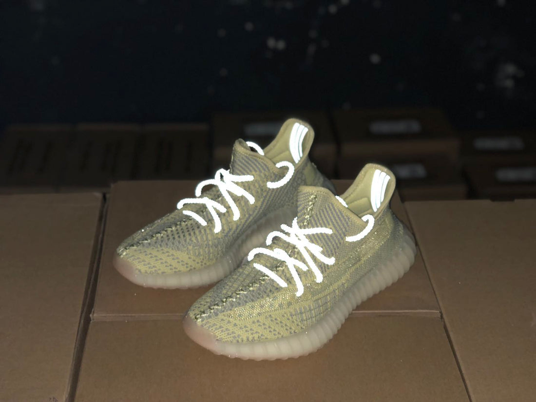 YEEZY BOOST 350 V2