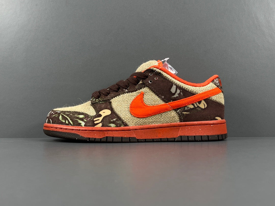 Nike DUNK SB 1- (Low De La Soul) 2-(Low Reese Fobes)
