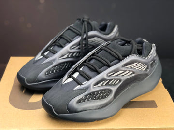 Yeezy 700 V3 Alvah