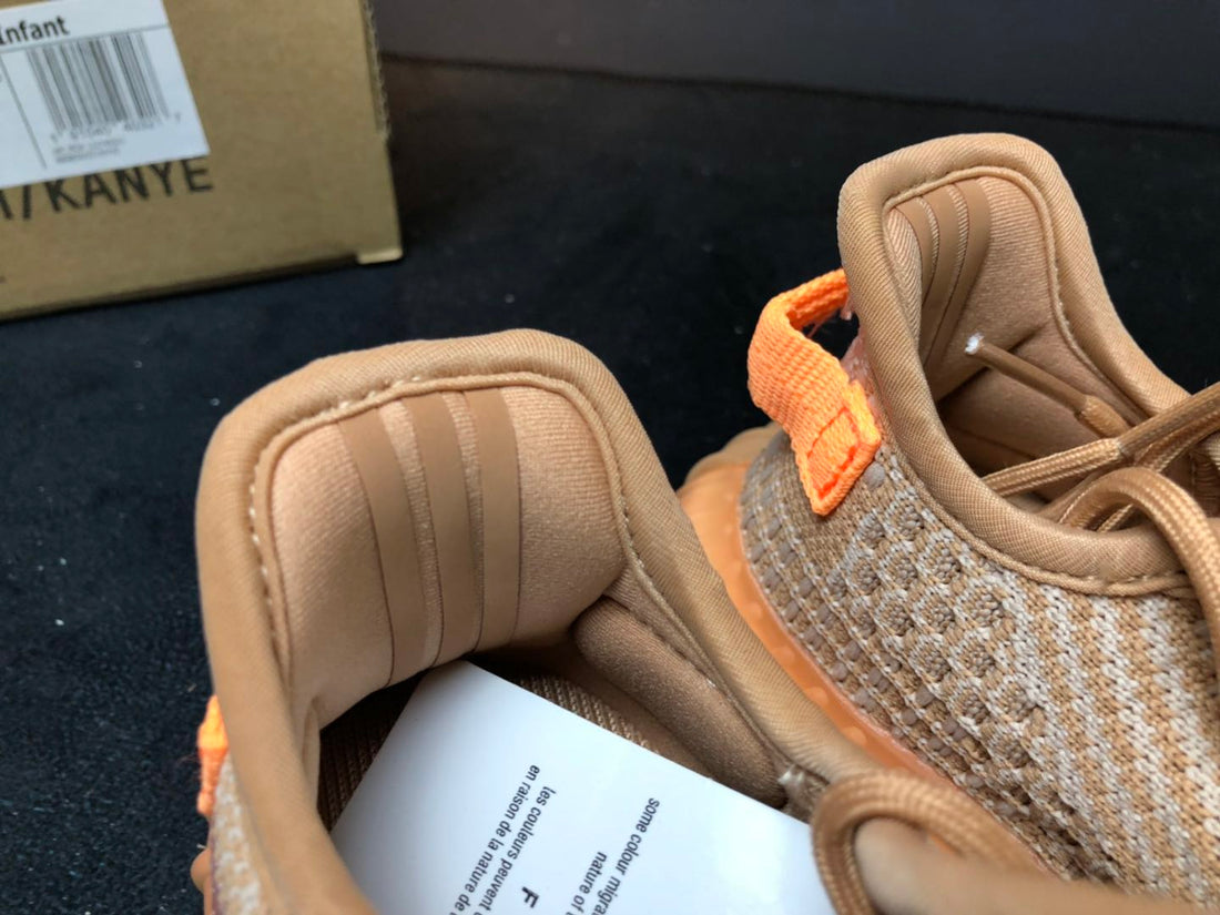 YEEZY BOOST 350 V2