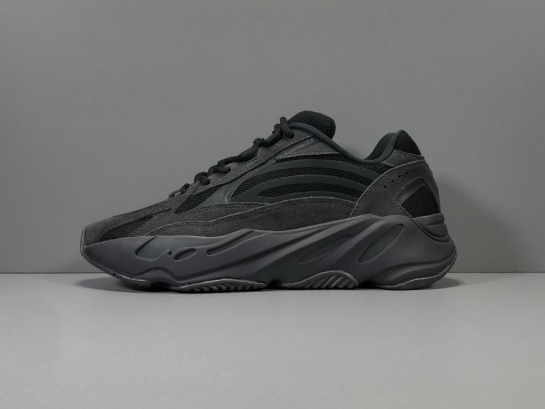 YEEZY BOOST 700 V2 “VANTA”