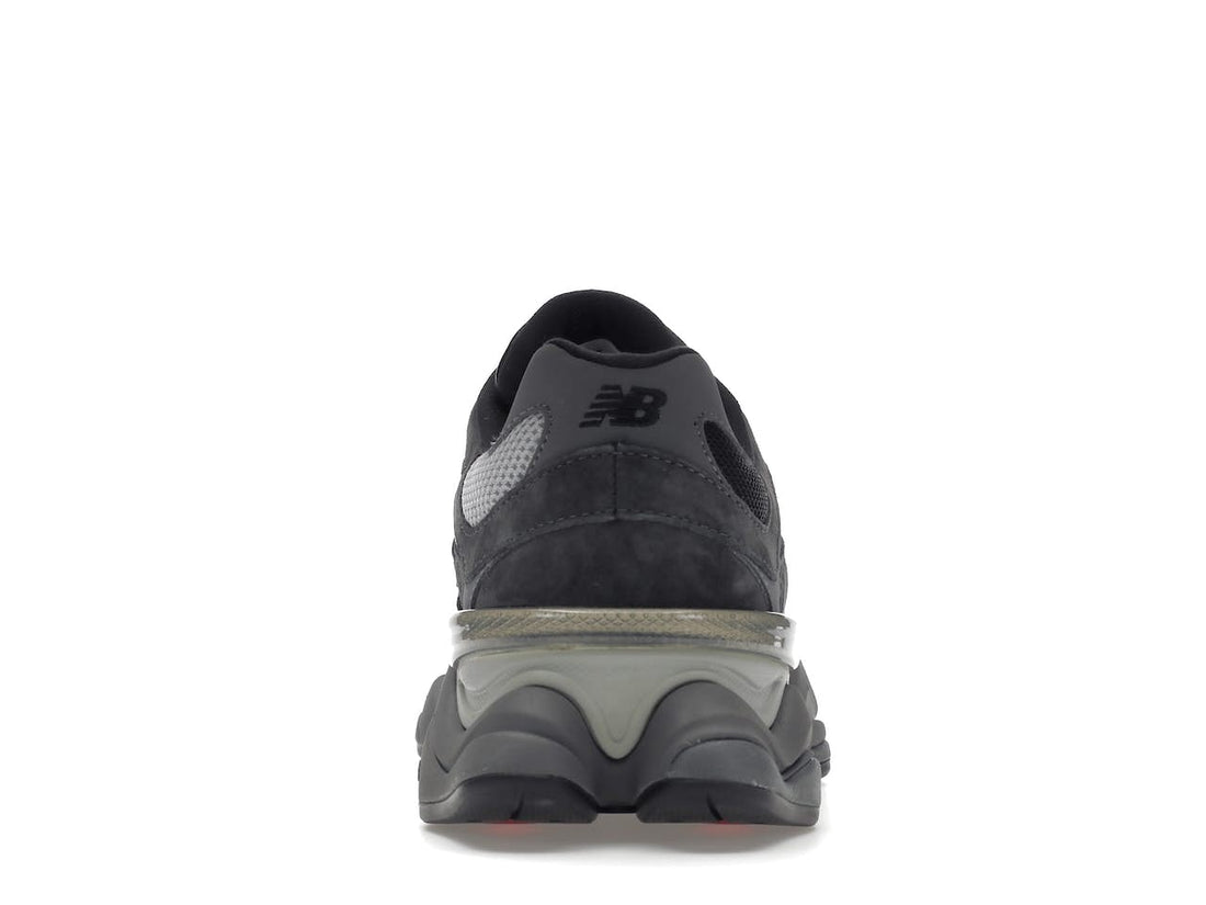 New Balance 9060
Black Castlerock Grey