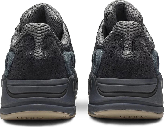 YEEZY BOOST 700 "Teal Blue"