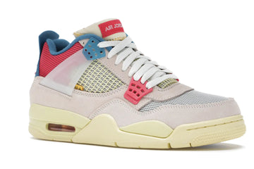Jordan 4 Retro
Union Guava Ice