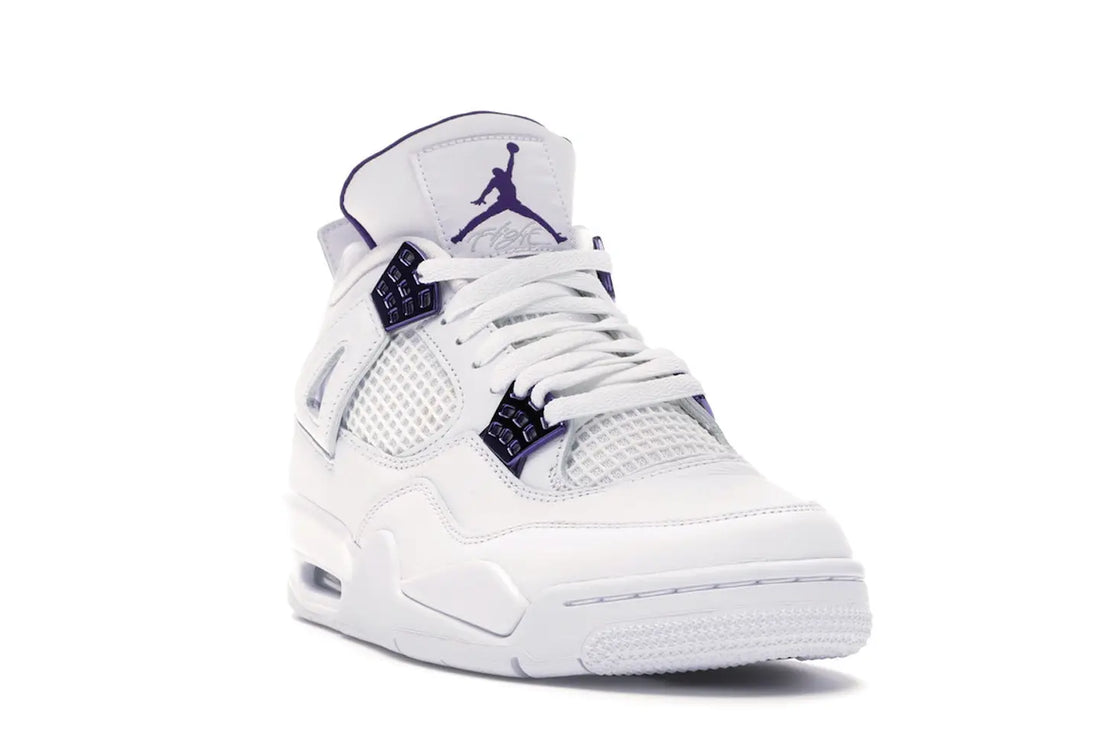 Jordan 4 Retro
Metallic Purple
