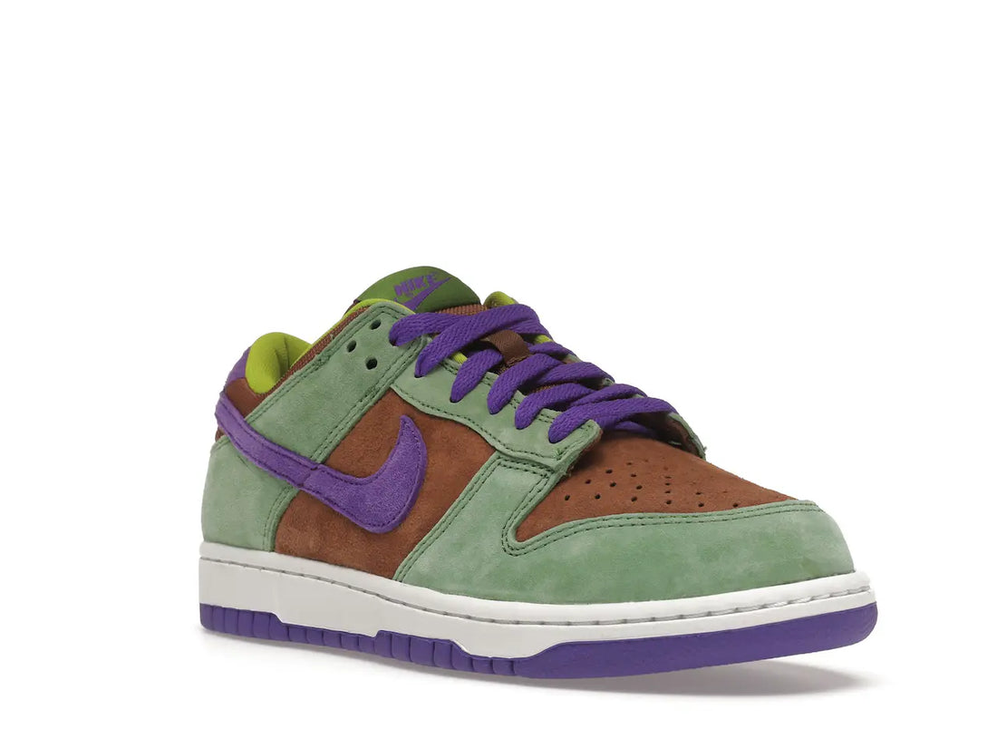 Nike Dunk Low
Veneer