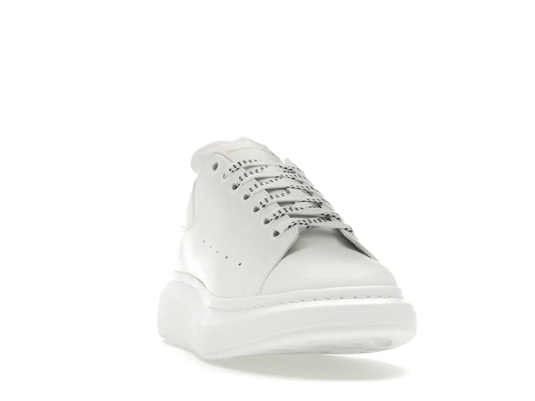 Alexander McQueen Oversized
White