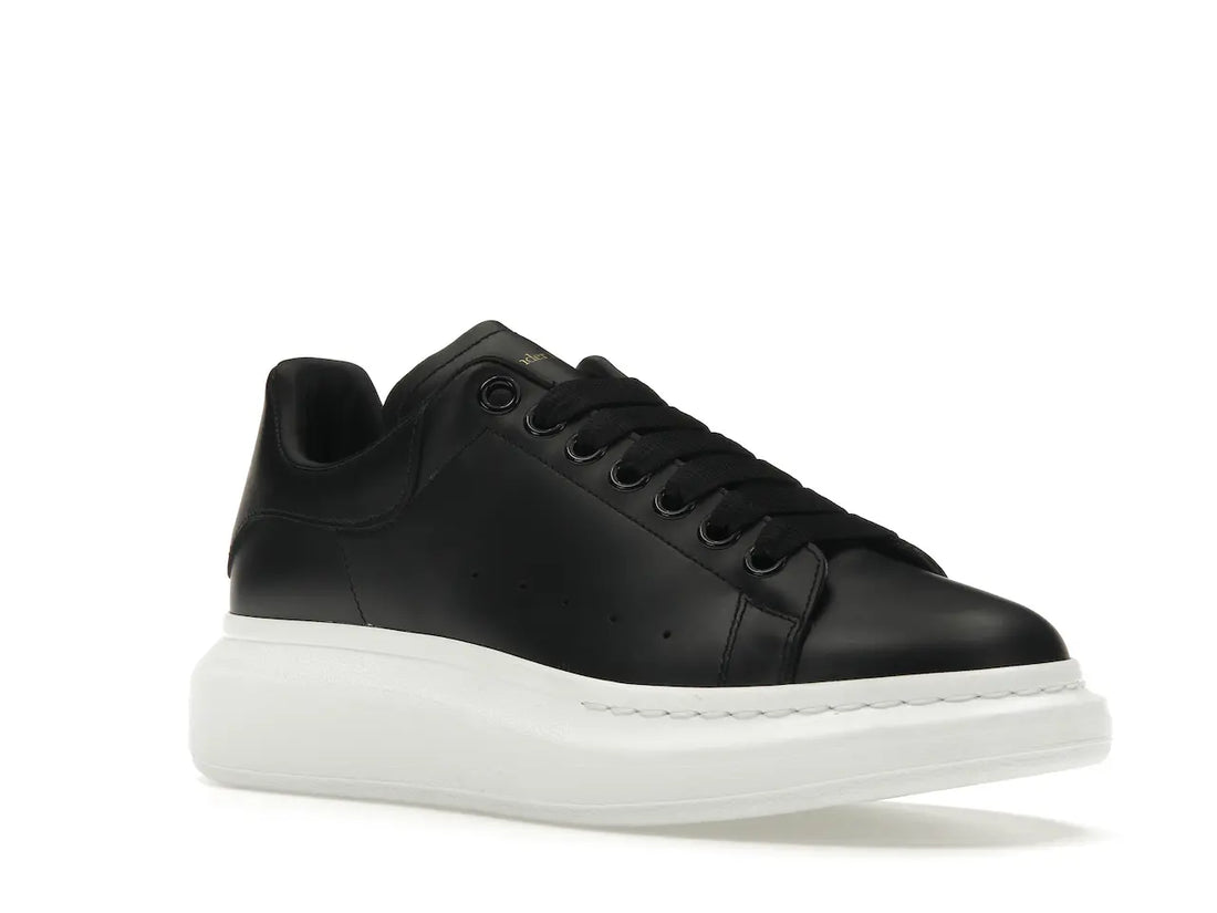 Alexander McQueen Oversized
Black White Sole