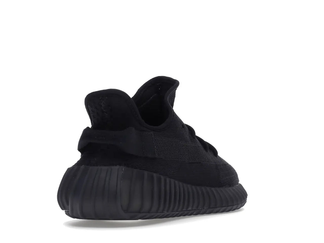 adidas Yeezy Boost 350 V2
Onyx