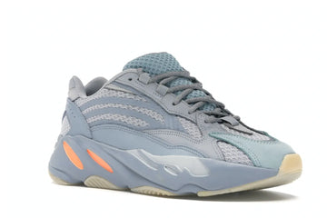 adidas Yeezy Boost 700 V2
Vanta