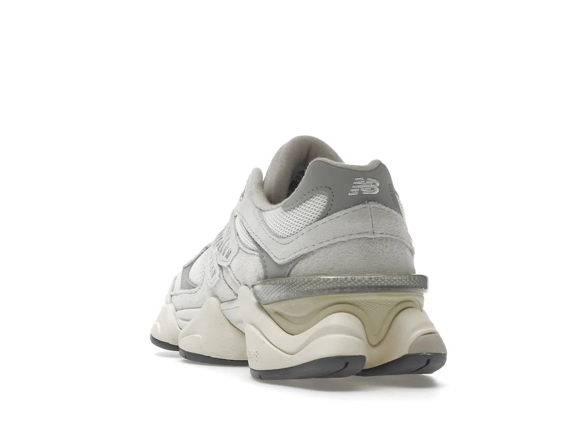 New Balance 9060
Sea Salt White