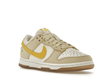 Nike Dunk Low
Lemon Drop
